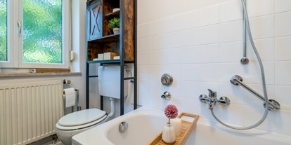 Monteurwohnung - Badezimmer: eigenes Bad - Knotzing - Helle 70m² 2-Zimmer Wohnung nähe Salzburg