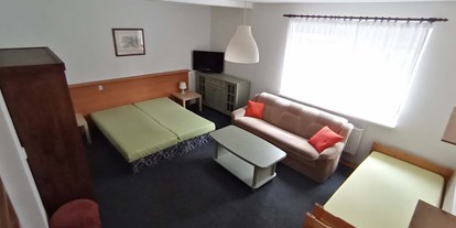 Monteurwohnung - Zimmertyp: Mehrbettzimmer - Region Zlín - Schlafzimmer - Otrokovice Sokolovna