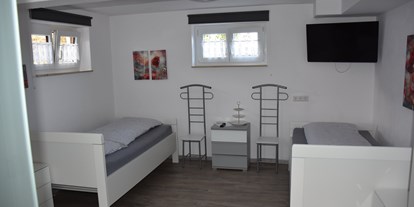 Monteurwohnung - Einzelbetten - PLZ 88371 (Deutschland) - Apartment im Rosengarten