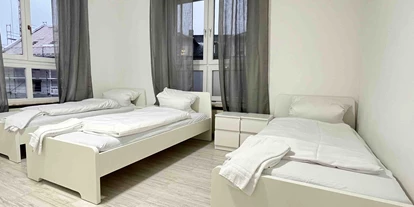 Monteurwohnung - Zimmertyp: Mehrbettzimmer - Schwarzach bei Nabburg - Schlafzimmer - (SWF111) Komfortable Monteurwohnung / Übergangswohnung 
