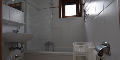 Monteurwohnung - Badezimmer: eigenes Bad - De Haan - NOVA