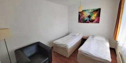 Monteurwohnung - Küche: eigene Küche - Zollikofen - günstige Unterkunft in der Stadt Bern für Arbeiter oder auch für Touristen