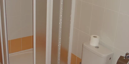 Monteurwohnung - Badezimmer: Gemeinschaftsbad - Bockfließ - Günstige Zimmer in Wien 