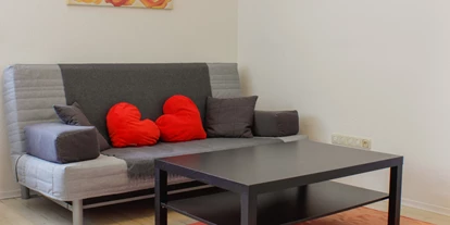 Monteurwohnung - Zimmertyp: Einzelzimmer - Untermeitingen - Wohnzimmer Schlafcouch - Zu Gast bei Gastel‘s