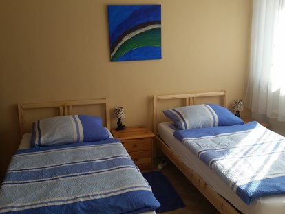 Monteurwohnung - Art der Unterkunft: Ferienwohnung - Gästezimmer Mosel ausgestattet mit Dusche und WC - Haus Andries