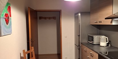 Monteurwohnung - Balkon - Deutschland - Vollständig eingerichtete Küche mit Backofen Mikrowelle etc  - Haus Andries