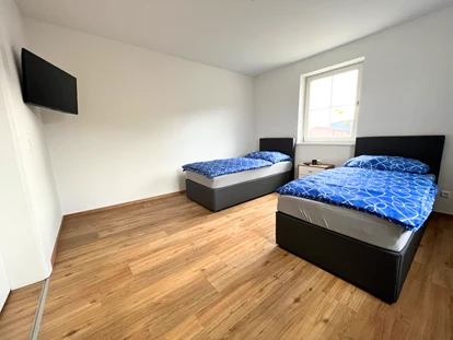 Monteurwohnung - Zimmertyp: Einzelzimmer - Pönegg - Zimmer Übersicht - Wochenzimmer - Premium Apartments für Monteure und Projektteams