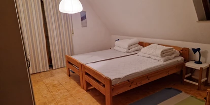 Monteurwohnung - Bettwäsche: Bettwäsche gegen Gebühr - PLZ 63826 (Deutschland) - Schlafzimmer - Wohnung für Monteure bei AB