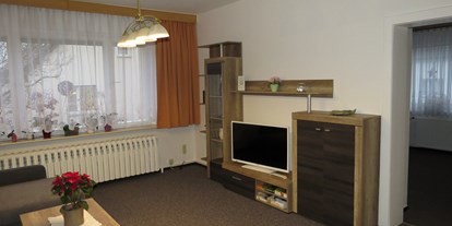 Monteurwohnung - Bettwäsche: Bettwäsche inklusive - Wiesenau (Landkreis Oder-Spree) - Wohnzimmer - Ferienwohnung Tischer