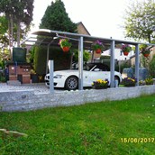 Monteurzimmer - Parkplatz (Carport) für unsere Gäste - Gästezimmer Zittau