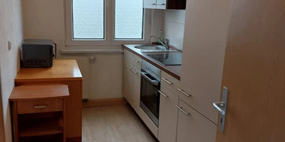 Monteurwohnung - Küche: eigene Küche - Wetterzeube - Monteurzimmer in Osterfeld