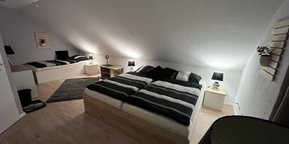 Monteurwohnung - Bettwäsche: Bettwäsche inklusive - Negenborn - Gästehaus Menzel 