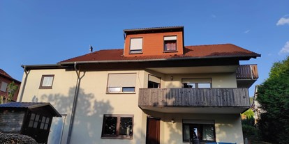 Monteurwohnung - Balkon - Nentershausen (Hersfeld-Rotenburg) - Westseite Haus MonteKali - Karl Brand