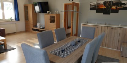 Monteurwohnung - Zimmertyp: Mehrbettzimmer - Hassendorf - Wohnzimmer EG - Ferienwohnung Vor der Rodau
