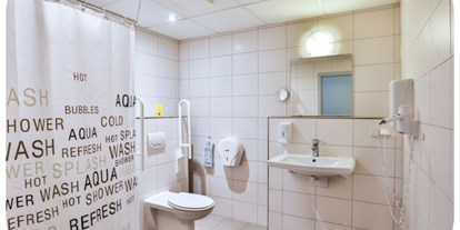 Monteurwohnung - Zimmertyp: Doppelzimmer - Ötigheim - barrierefreies Badezimmer - Gästehaus und Monteurzimmer Karlsruhe