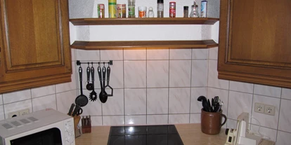 Monteurwohnung - Art der Unterkunft: Gästehaus - Calau - Kochecke Küche - Ferienhaus 