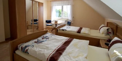 Monteurwohnung - Waschmaschine - Calau - Schlafzimmer 2 obergeschoss - Ferienhaus 