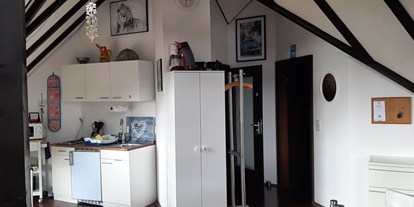Monteurwohnung - Art der Unterkunft: Ferienwohnung - Nordrhein-Westfalen - Wohnzimmer Küchenansicht zweite Wohnung - Monteurzimmer Meckenheim