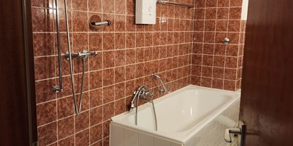 Monteurwohnung - Badezimmer: Gemeinschaftsbad - Monteurzimmer-Ratingen