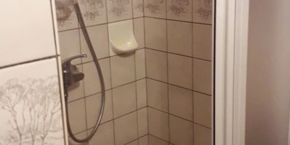 Monteurwohnung - Badezimmer: eigenes Bad - Minzow - Monteurwohnung in Zweifamilienhaus 