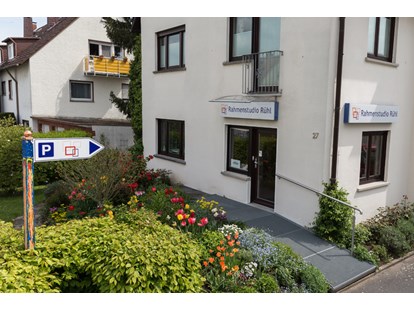 Monteurwohnung - Bettwäsche: Bettwäsche inklusive - Schmitten (Hochtaunuskreis) - Haus mit Rahmenstudio - Monteurzimmer in Bad Homburg/Kirdorf
