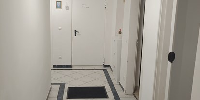Monteurwohnung - Zimmertyp: Doppelzimmer - Münchendorf - Helles frisch, renoviertes Apartment Schwechat