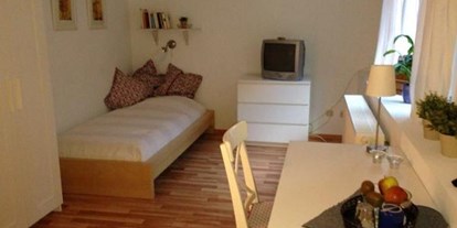 Monteurwohnung - Zimmertyp: Mehrbettzimmer - Tanna - schöne günstige vollmöblierte Wohnung für 5 Personen, ab 10 Euro pro Nacht - Plauen Zentrum