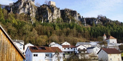 Monteurwohnung - Kühlschrank - Kipfenberg Arnsberg - Blick vom Balkon - Ferienhaus Göbel