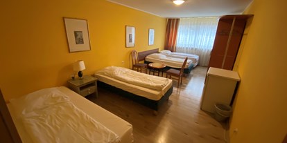 Monteurwohnung - Zimmertyp: Mehrbettzimmer - Schwaig (Nürnberger Land) - Pension Schillerstrasse