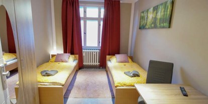 Monteurwohnung - Küche: eigene Küche - Herzogenaurach - Ganze Wohnung in Nürnberg mit Waschmaschine Trockner 