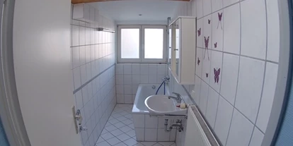 Monteurwohnung - Kühlschrank - PLZ 65936 (Deutschland) - Badezimmer - Schöne Unterkünfte nahe Frankfurt am Main