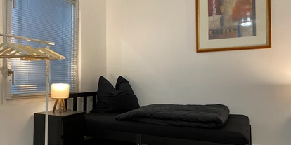 Monteurwohnung - Zimmertyp: Doppelzimmer - Mützlitz - Ansicht Bett 200x 100cm - Komfort Monteurzimmer / Handwerkerzimmer Brandenburg Havel