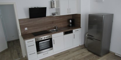 Monteurwohnung - Zimmertyp: Doppelzimmer - Neulußheim - Küche - Ferienwohnung Südpfalz