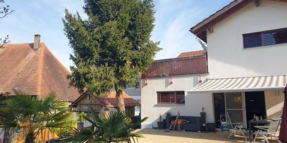 Monteurwohnung - Küche: Gemeinschaftsküche - PLZ 2540 (Schweiz) - Südseite Haus - Guesthouse Claudia