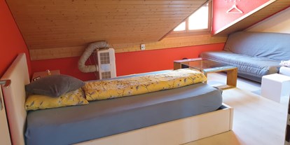 Monteurwohnung - Küche: Gemeinschaftsküche - Leuzigen - 2 Bettzimmer Woodstock - Guesthouse Claudia