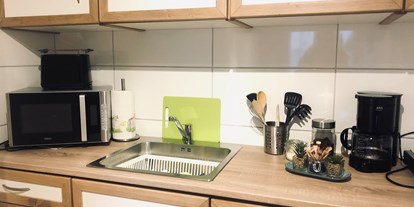 Monteurwohnung - Kühlschrank - Hüde - Küchenzeile - Schlafen wie Zuhause Monteur und Ferienwohnungen Rahden
