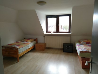 Monteurwohnung - Böxlund - Einzelbetten im Doppelzimmer in Oeversee. - Haus Barderup