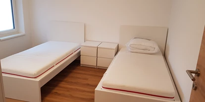 Monteurwohnung - Badezimmer: eigenes Bad - Weißenberg (Ansfelden) - Monteurzimmer/Apartment nähe Linz/Wels