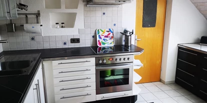 Monteurwohnung - Küche: eigene Küche - Regnitzlosau - Küche - Chucks Home