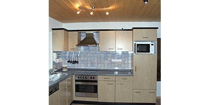 Monteurwohnung - Art der Unterkunft: Gästezimmer - PLZ 40764 (Deutschland) - Küche mit Herd, Ofen - Privatzimmer Starmanns