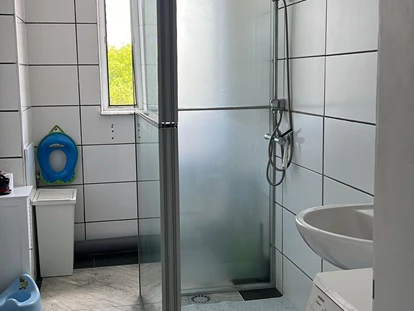 Monteurwohnung - Badezimmer: Gemeinschaftsbad - Schwarzheide - Monteurzimmer in Lauchhammer 1 OG 100qm
