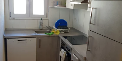 Monteurwohnung - Badezimmer: eigenes Bad - Deggingen - Küche - Monteurunterkunft Ochsen 