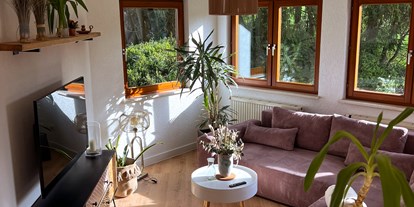 Monteurwohnung - Kühlschrank - Mainhardt Hohenegarten - FEWO2: Wohnbereich - Talwohnungen (🏠 3 Wohnungen für je max 3Personen)