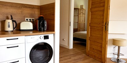 Monteurwohnung - Badezimmer: eigenes Bad - PLZ 74544 (Deutschland) - FEWO2: Küche/Flur/Waschmaschiene - Talwohnungen (🏠 3 Wohnungen für je max 3Personen)