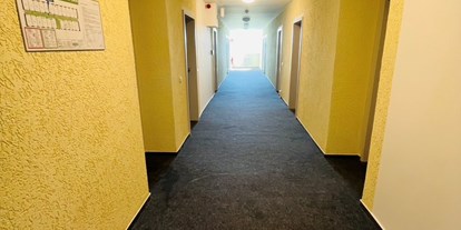 Monteurwohnung - Einzelbetten - Dachwig - Herberge - One - Erfurt