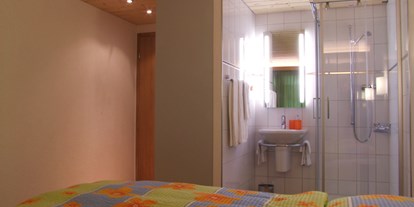 Monteurwohnung - PLZ 3633 (Schweiz) - Zimmer mit TV und Bad - Gasthof Kreuz Amsoldingen