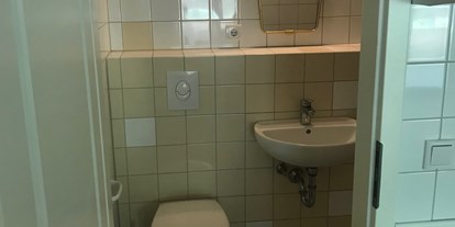Monteurwohnung - Badezimmer: eigenes Bad - PLZ 10367 (Deutschland) - Hochwertige Monteurwohnungen in 15366 Hoppegarten 