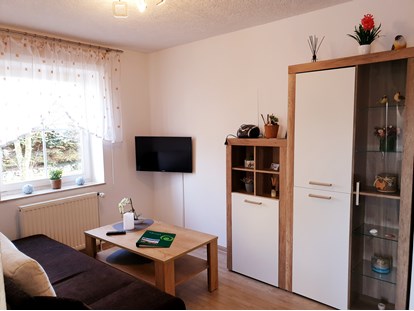 Monteurwohnung - Zimmertyp: Mehrbettzimmer - Rüting - Wohnbereich Meeresrauschen mit Schlafcouch - Torsten Kessler