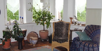 Monteurwohnung - Kälbermoos -  gemütliches Wohnzimmer mit TV - Monteurwohnung - Rosenhaus