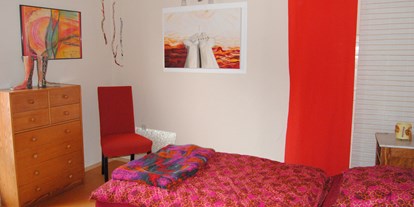 Monteurwohnung - Bettwäsche: Bettwäsche inklusive - Winhöring - Einzelzimmer mit Balkon - Monteurwohnung - Rosenhaus